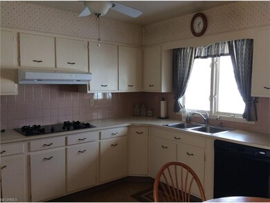 Eat-In Kitchen with Appliances to Stay!