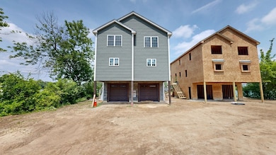 40 Hastings Ave, Worcester, MA 01606 - photo 2