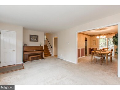 208 Dorset Way, Chalfont, PA 18914 - photo 4