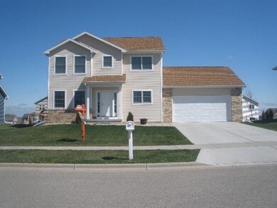 857 Sumac St, Oregon, WI 53575 - photo 2