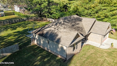 7745 W Ogg Rd, Knoxville, TN 37938 - photo 2