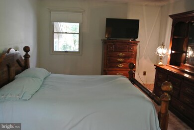 6903 Circle Rd, Middle River, MD 21220 - photo 4