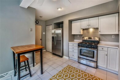 All appliances included with home too!