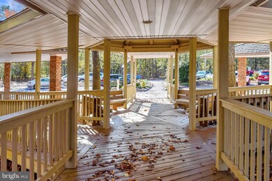 23140 Cobblestone Ln unit 207, California, MD 20619 - photo 5