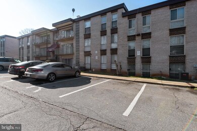 5215 Newton St unit 201, Bladensburg, MD 20710 - photo 2