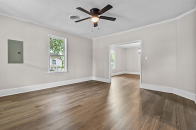 219 S Guignard Dr, Sumter, SC 29150 - photo 6