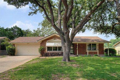 216 Olive St, Hurst, TX 76053 - photo 2