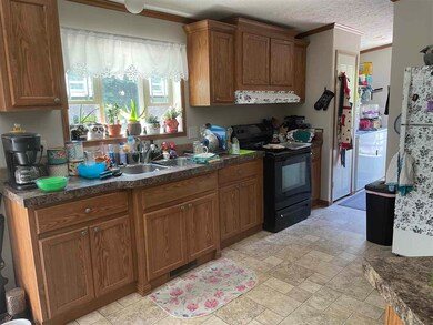 6055 Division St, Charlevoix, MI 49720 - photo 4