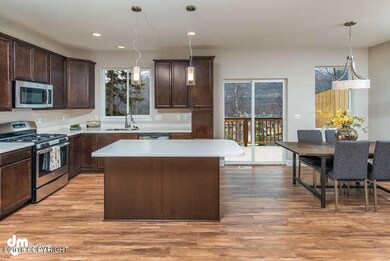 20206 Eagles Nest Court-small-007-13-Mai