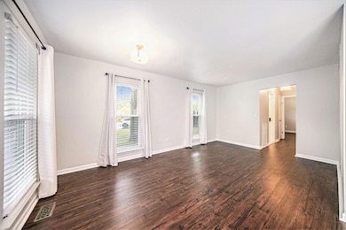 2918 Whittier Ct, Ann Arbor, MI 48104 - photo 5