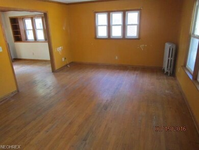 3392 Altamont Ave, Cleveland, OH 44118 - photo 7
