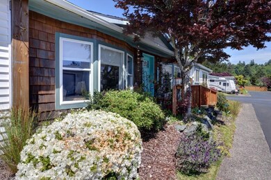 Denise D Ext Bushes and front door