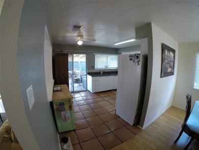 17006 Blackhawk Blvd, Friendswood, TX 77546 - photo 7