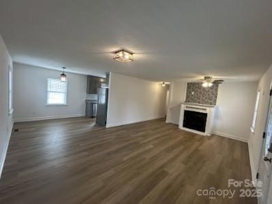 1018 Starcliff Cir, Lancaster, SC 29720 - photo 7