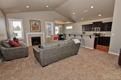 3254 SW Obsidian Ct unit 33, Redmond, OR 97756 - photo 7