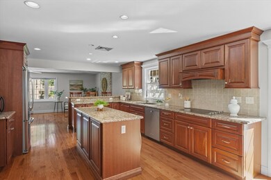 149 Bridges Ln, North Andover, MA 01845 - photo 6