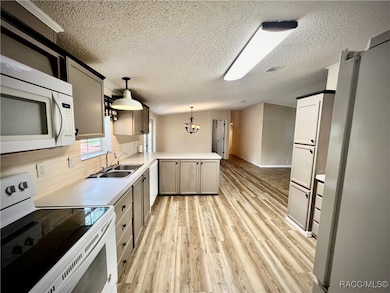 Large Kitchen
