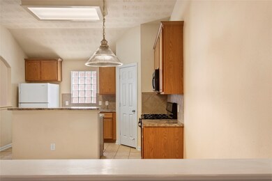 15919 Pleasant Green Cir, Tomball, TX 77377 - photo 4