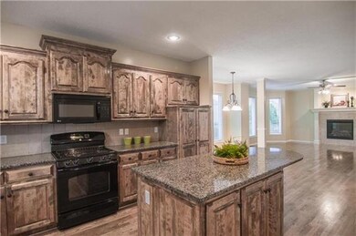 5816 Payne St, Shawnee, KS 66226 - photo 7