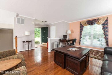 11901 Thurloe Dr, Lutherville Timonium, MD 21093 - photo 3