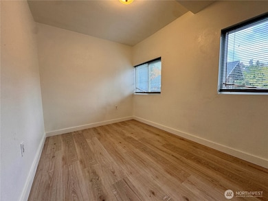 1409 W Railroad Ave unit B, Shelton, WA 98584 - photo 5