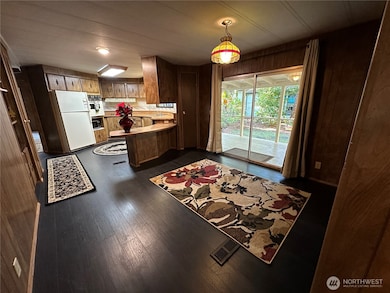 Dining room looking towards the kitchen