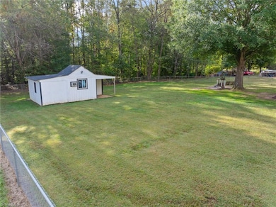 4941 Pine Hall Rd, Walkertown, NC 27051 - photo 5