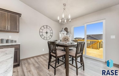 632 N Yankee Ave, Sioux Falls, SD 57110 - photo 7