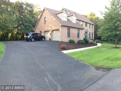 2189 Castlegreen Dr, Greencastle, PA 17225 - photo 3