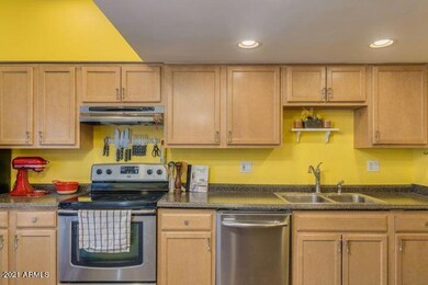 10210 N 7th Place unit 155, Phoenix, AZ 85020 - photo 7