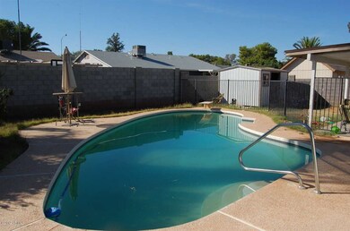 Diving pool