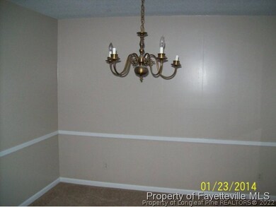 334 Colinwood Dr, Fayetteville, NC 28303 - photo 4