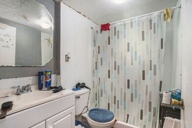 5017 Denmark St, Houston, TX 77016 - photo 7