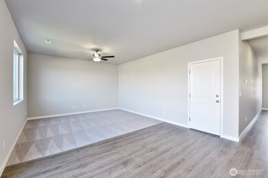 9750 Hay St SE, Yelm, WA 98597 - photo 6