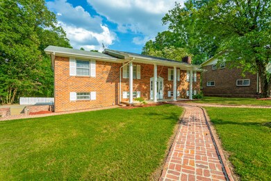 1320 Darlene Cir. HD-82