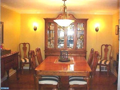 407 W Grays Ave, Glenolden, PA 19036 - photo 5