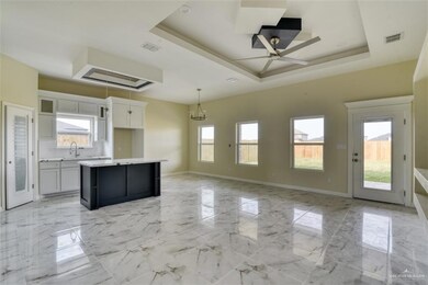 528 Hunter Dr, Alamo, TX 78516 - photo 4