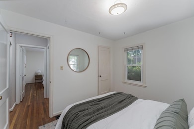 832 Oxley Road