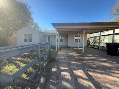 210 Clyde St, Abilene, TX 79605 - photo 3