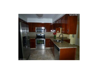 Beautiful Kitchen with Granite Counters and New St