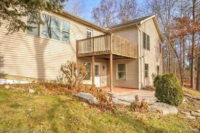 10250 Mill Pointe Dr unit 7, Goodrich, MI 48438 - photo 5