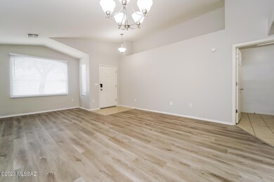 003-photo-living-room-11209147