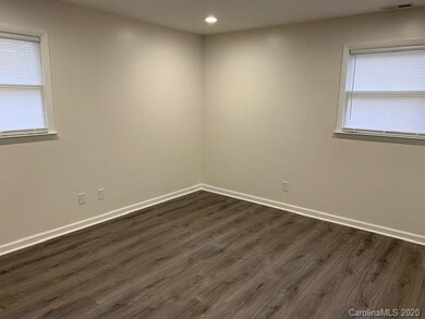 417 Melody Ln unit B, Shelby, NC 28152 - photo 5