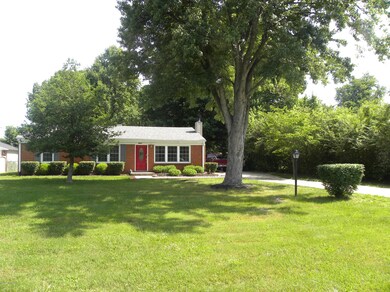 9207 Hudson Ln, Louisville, KY 40291 - photo 4