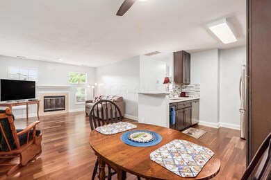 F_8396_Greyhawk_Cir016