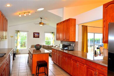 22617 Blue Fin Trail, Boca Raton, FL 33428 - photo 5