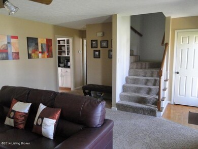 7412 Crabtree Dr, Louisville, KY 40228 - photo 4