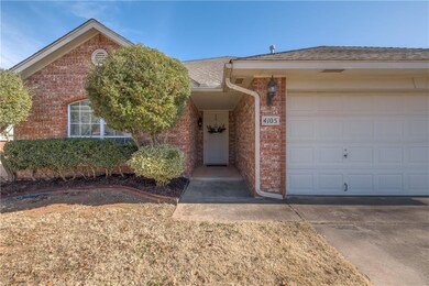 4105 Gyrfalcon Dr, Norman, OK 73072 - photo 3