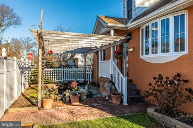 123 Hazel Ave, Folsom, PA 19033 - photo 3