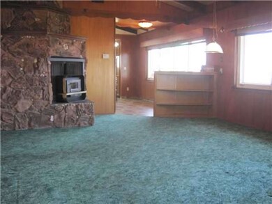 There is WOOD under that carpet! Vaulted ceilings 